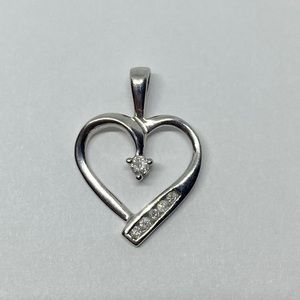 Solid 10kt White Gold Diamond Heart Pendant